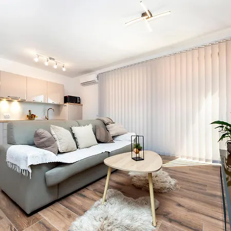 Apartman Lorena Rovinj Exterior photo